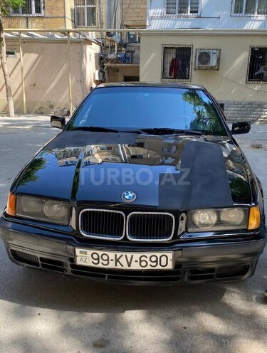 BMW 318 1993, 570,000 km - 1.8 l - Sumqayıt
