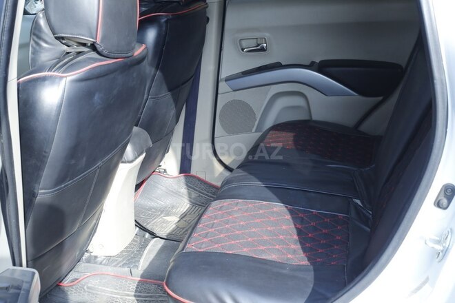 Mitsubishi Outlander 2009, 280,000 km - 3.0 л - Xaçmaz