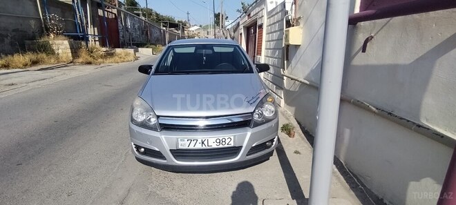 Opel Astra 2004, 180,000 km - 1.4 l - Bakı