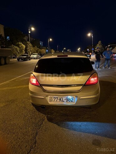 Opel Astra 2004, 180,000 km - 1.4 l - Bakı