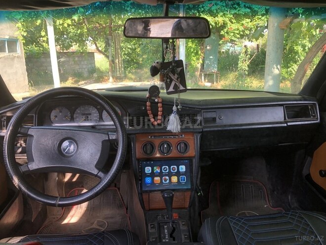 Mercedes 190 1991, 593,736 km - 2.3 л - Şəki