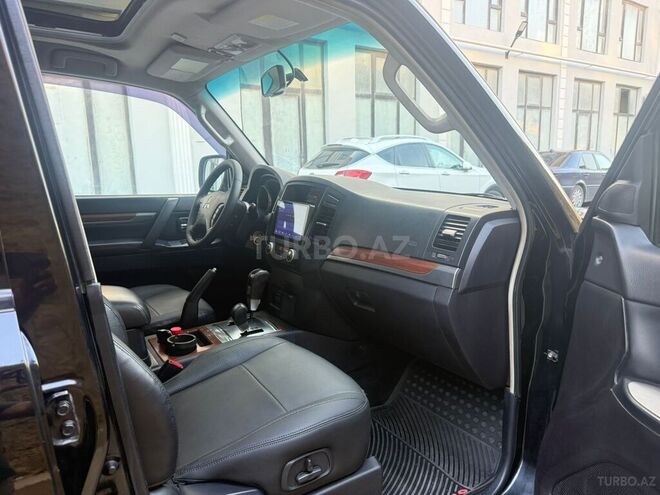 Mitsubishi Pajero 2007, 196,000 km - 3.0 l - Bakı
