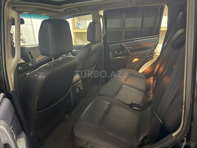 Mitsubishi Pajero 2007, 196,000 km - 3.0 l - Bakı