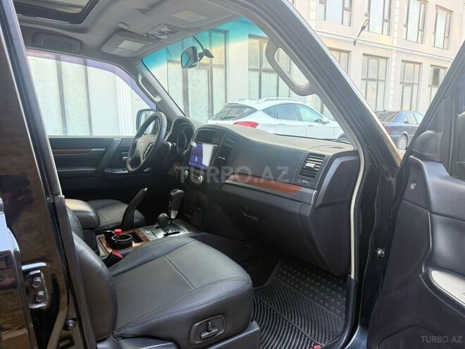 Mitsubishi Pajero 2007, 196,000 km - 3.0 l - Bakı