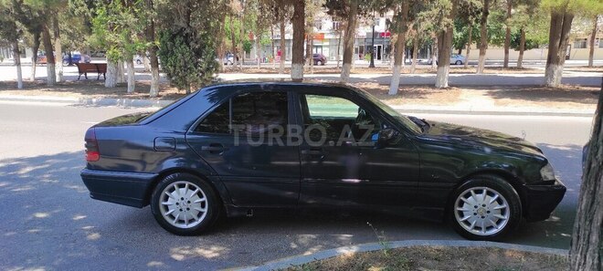 Mercedes C 220 d 1999, 675,000 km - 2.2 l - Sumqayıt