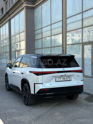 Toyota  2025, 0 km - 0.0 l - Bakı