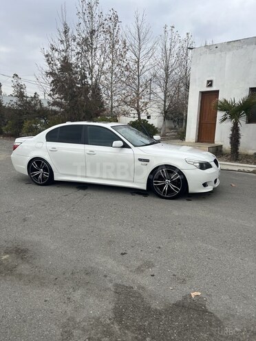 BMW 525 2005, 305,000 km - 2.5 l - Yevlax