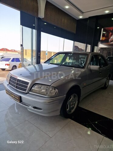 Mercedes C 200-3