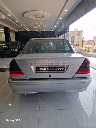 Mercedes C 200-2