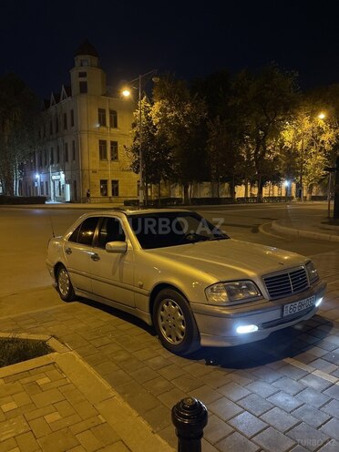 Mercedes C 200 1998, 377,000 km - 2.0 l - Yevlax
