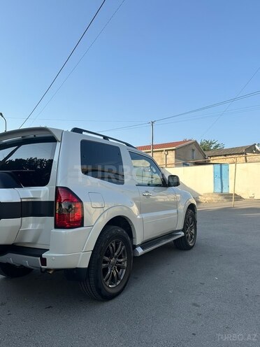 Mitsubishi Pajero 2007, 286,000 km - 3.0 л - Bakı