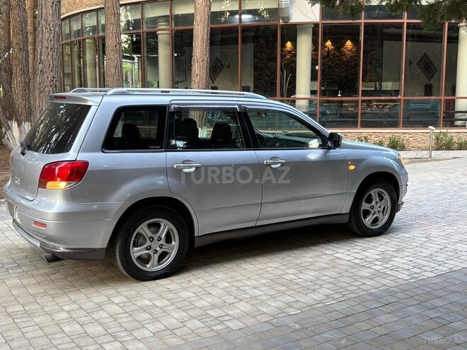 Mitsubishi Airtrek 2003, 213,212 km - 2.0 l - Sumqayıt