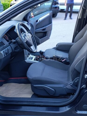 Opel Astra 2009, 198,000 km - 1.4 l - Bakı