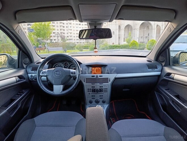 Opel Astra 2009, 198,000 km - 1.4 l - Bakı