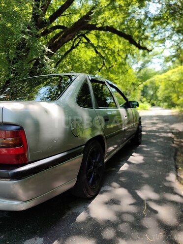 Opel Vectra 1994, 5,638,889 km - 1.8 l - Qax