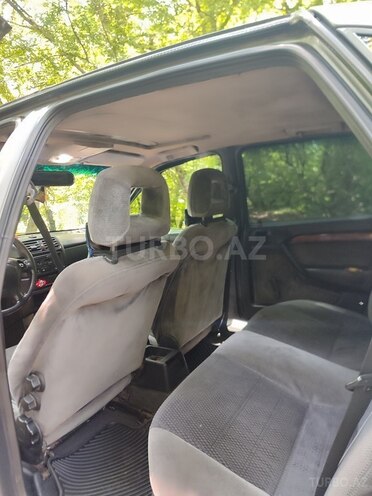 Opel Vectra 1994, 5,638,889 km - 1.8 l - Qax