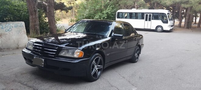 Mercedes C 230 2000, 236,565 km - 2.3 l - Bakı