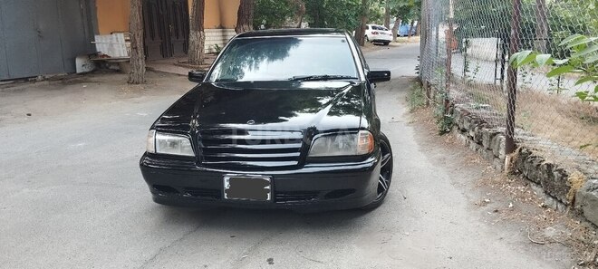 Mercedes C 230 2000, 236,565 km - 2.3 l - Bakı