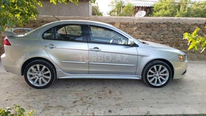 Mitsubishi Lancer 2008, 266,511 km - 2.0 l - Naxçıvan