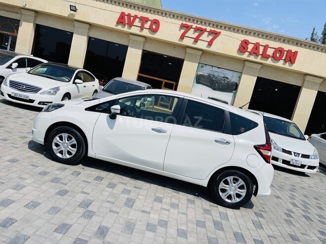Nissan Note-5