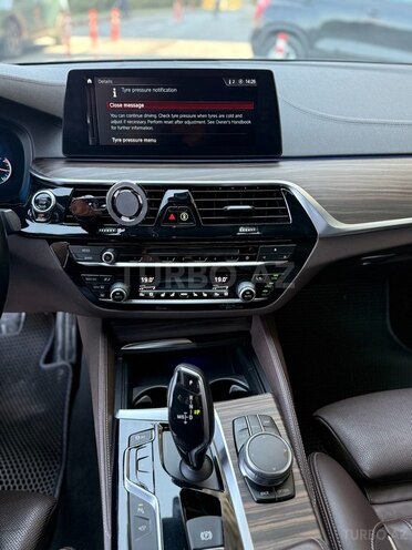 BMW 520 2018, 258,042 km - 2.0 l - Bakı