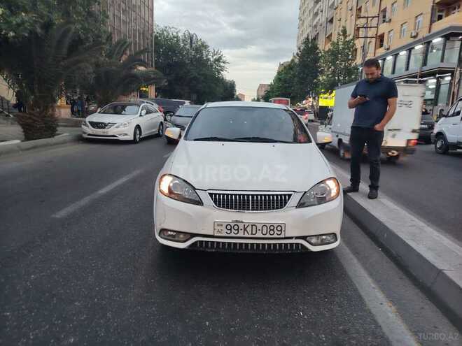 Daewoo Gentra 2013, 200,000 km - 1.5 l - Bakı