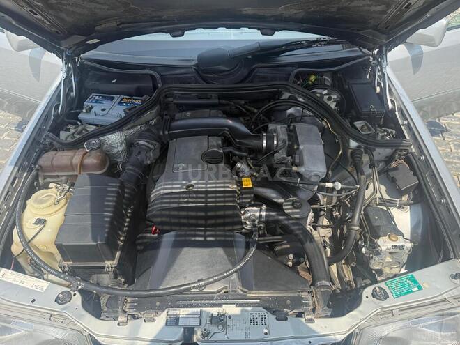Mercedes E 220 1995, 334,800 km - 2.2 l - Bakı