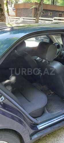 Mercedes E 200 1999, 298,800 km - 2.0 l - Quba