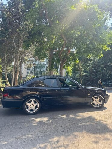 Mercedes C 200 1998, 520,000 km - 2.0 л - Bakı