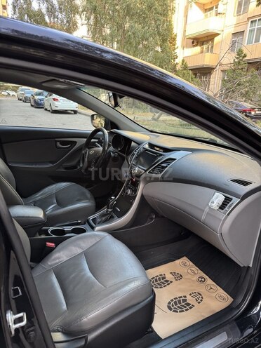 Hyundai Elantra 2014, 219,836 km - 1.8 l - Bakı