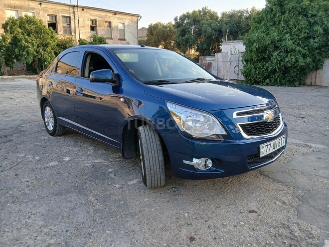 Chevrolet Cobalt-12