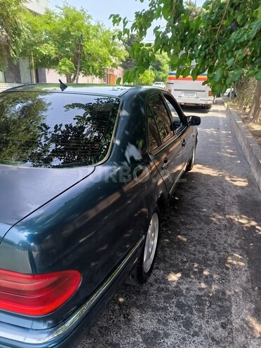 Mercedes E 220 d 1998, 632,250 km - 2.2 l - Bakı