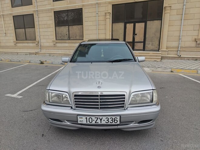 Mercedes C 220 d 1999, 298,000 km - 2.2 л - Bakı
