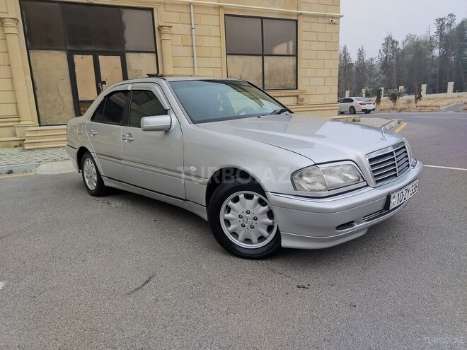 Mercedes C 220 d 1999, 298,000 km - 2.2 л - Bakı