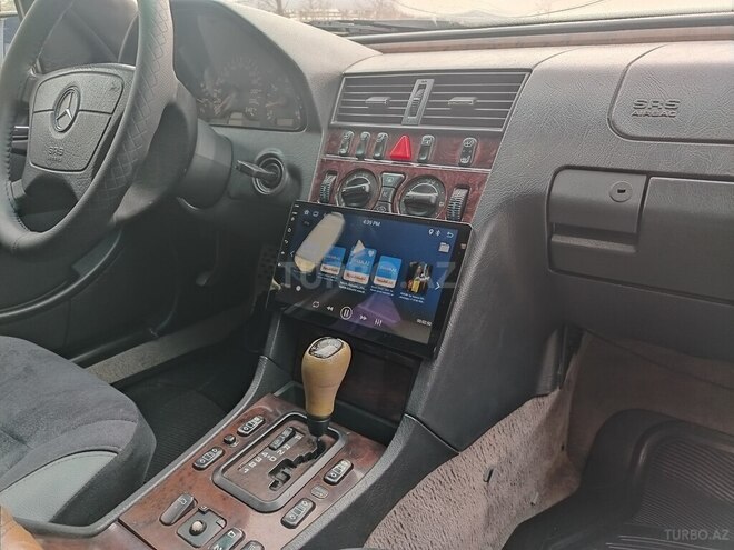 Mercedes C 220 d 1999, 298,000 km - 2.2 л - Bakı