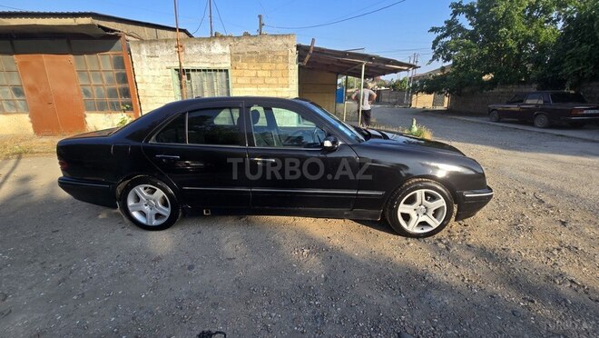 Mercedes E 220 d 2000, 600,000 km - 2.2 l - Qusar
