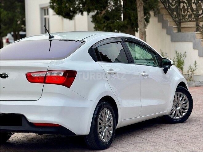 Kia Rio-15