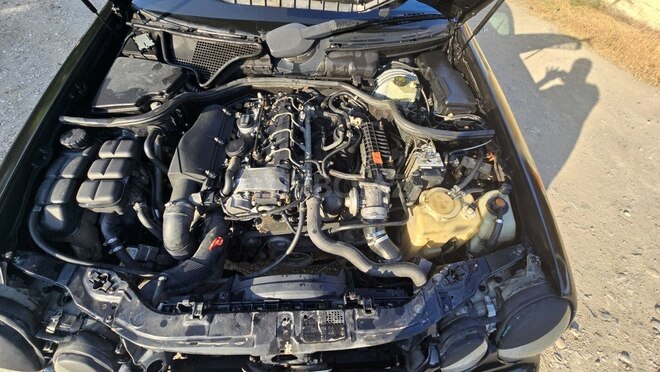 Mercedes E 220 d 2000, 600,000 km - 2.2 l - Qusar