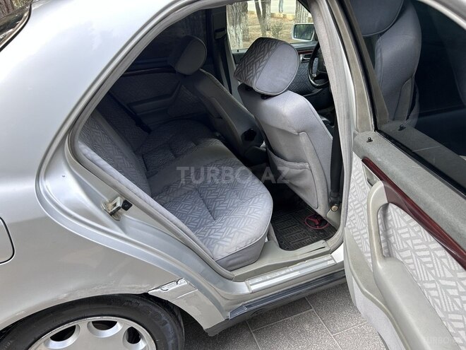 Mercedes C 200 1995, 310,000 km - 2.0 l - Bakı
