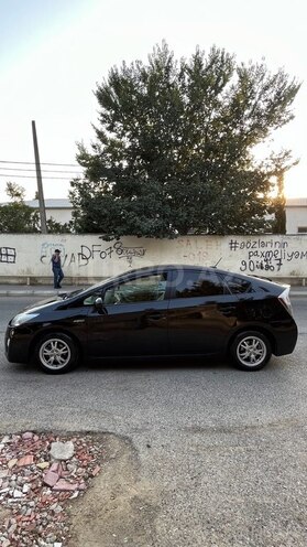Toyota Prius-3