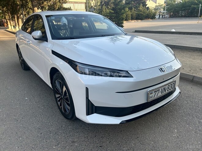 Changan Qiyuan A05 2025, 0 km - 1.5 л - Bakı