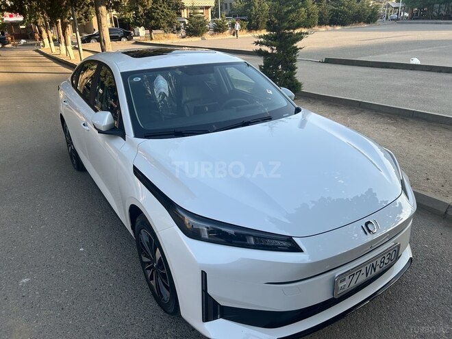 Changan Qiyuan A05 2025, 0 km - 1.5 л - Bakı