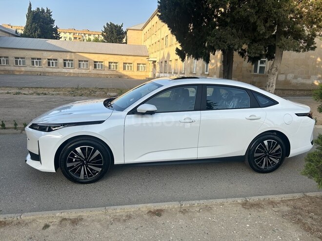 Changan Qiyuan A05 2025, 0 km - 1.5 л - Bakı