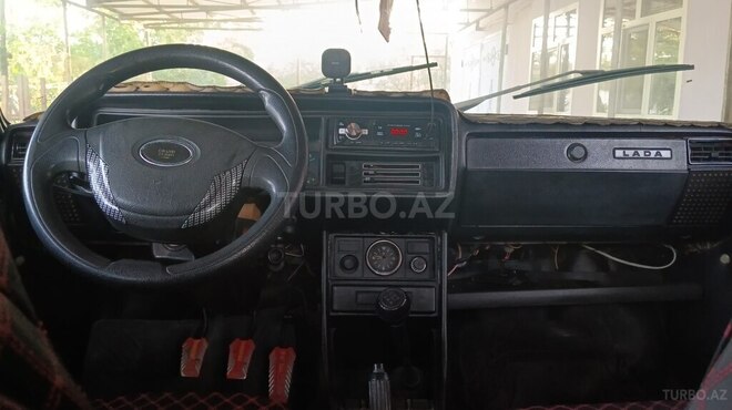 LADA (VAZ) 2107 2003, 95,000 km - 1.6 л - Salyan