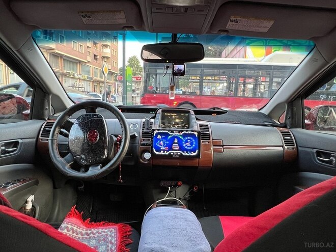 Toyota Prius-7