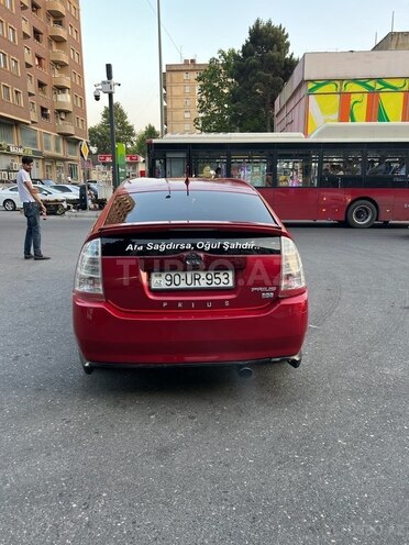 Toyota Prius-4