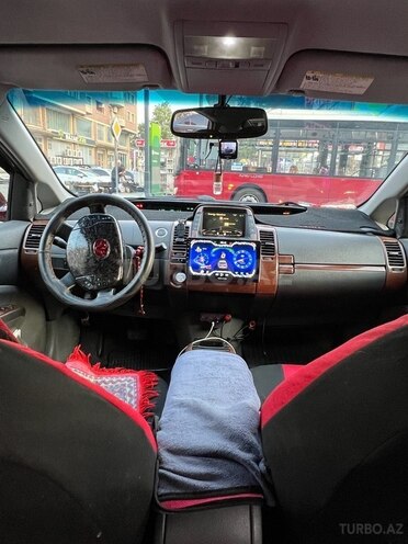 Toyota Prius-6