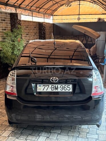 Toyota Prius-5