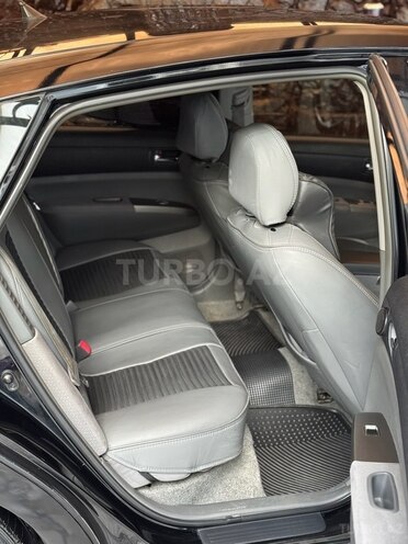 Toyota Prius-10