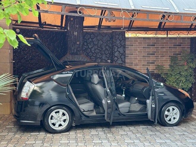 Toyota Prius-6